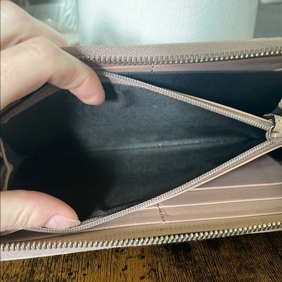 Gucci MicroGuccissima GG Dusty Pink Leather Bow Wallet Zipper Closure - Picture 9 of 11